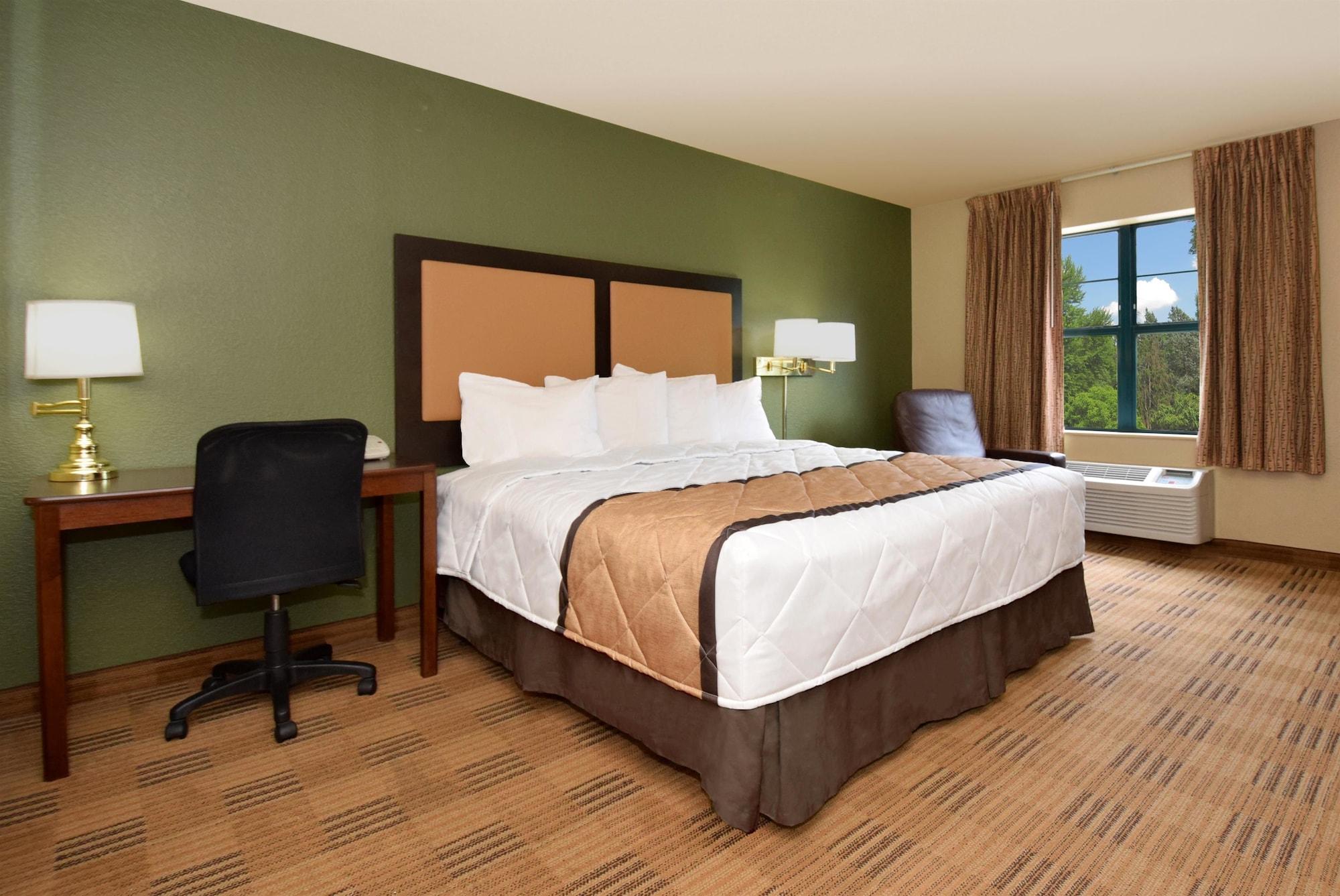 Sonesta Simply Suites Lafayette Airport Exterior photo