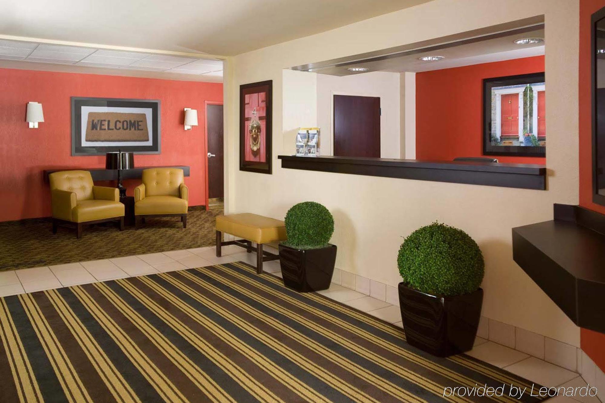 Sonesta Simply Suites Lafayette Airport Exterior photo